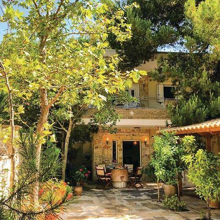 Amazing Home In Artemida With Kitchen المظهر الخارجي الصورة