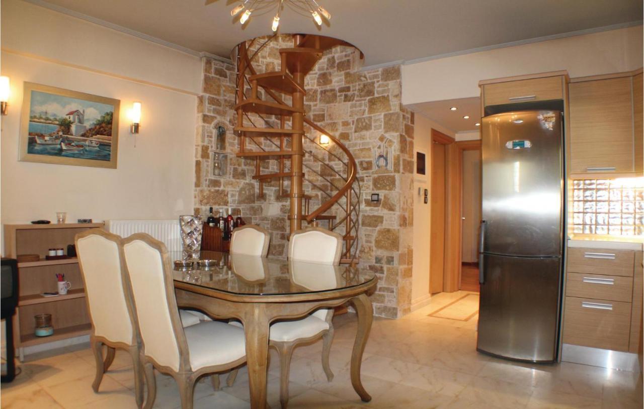 Amazing Home In Artemida With Kitchen المظهر الخارجي الصورة