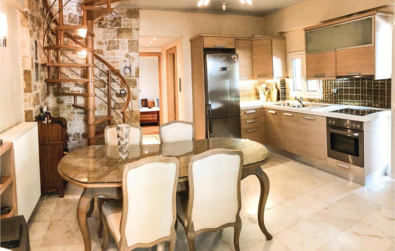 Amazing Home In Artemida With Kitchen المظهر الخارجي الصورة