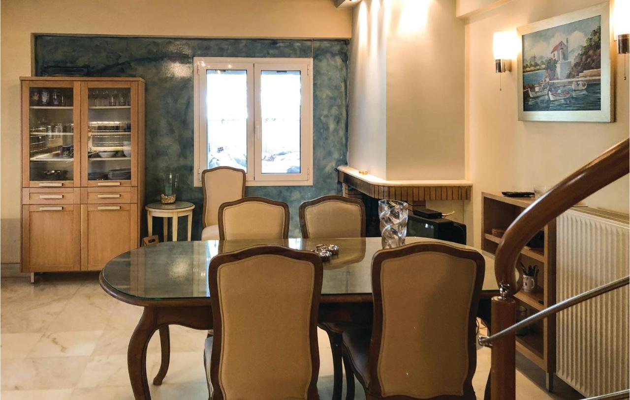 Amazing Home In Artemida With Kitchen المظهر الخارجي الصورة