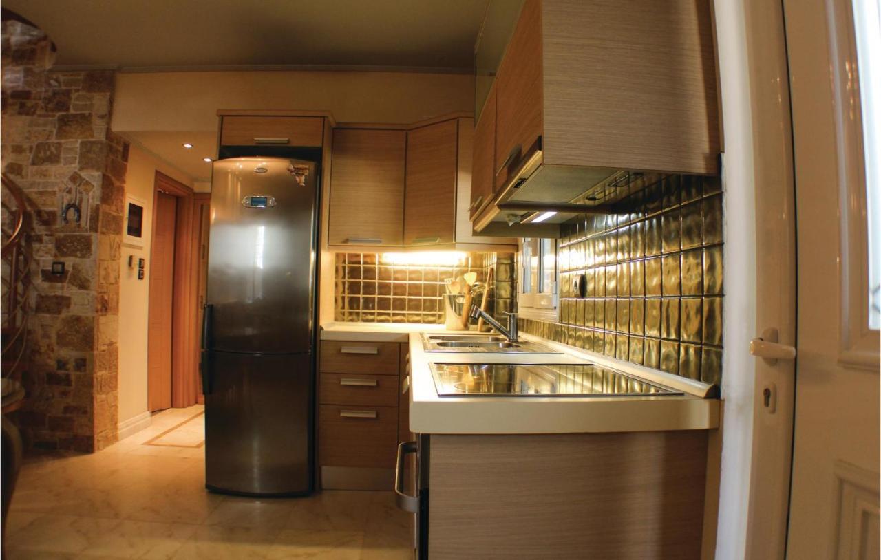 Amazing Home In Artemida With Kitchen المظهر الخارجي الصورة
