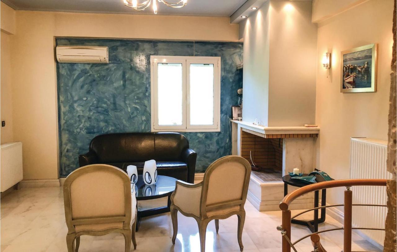 Amazing Home In Artemida With Kitchen المظهر الخارجي الصورة