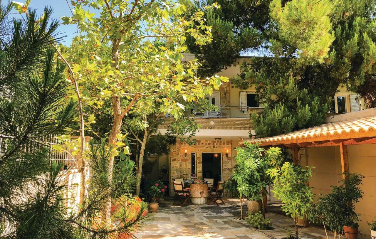 Amazing Home In Artemida With Kitchen المظهر الخارجي الصورة